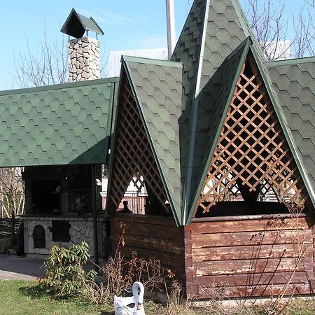 Sadyba Bilya Richky Jaremcse Kültér fotó